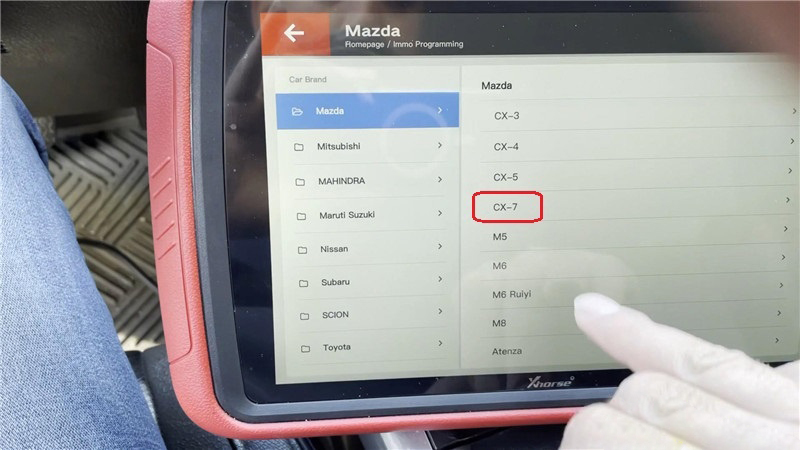 Use-Xhorse-VVDI-Key-Tool-Plus-Pad-to-program-a-key-for-Mazda-CX-7-2007-3